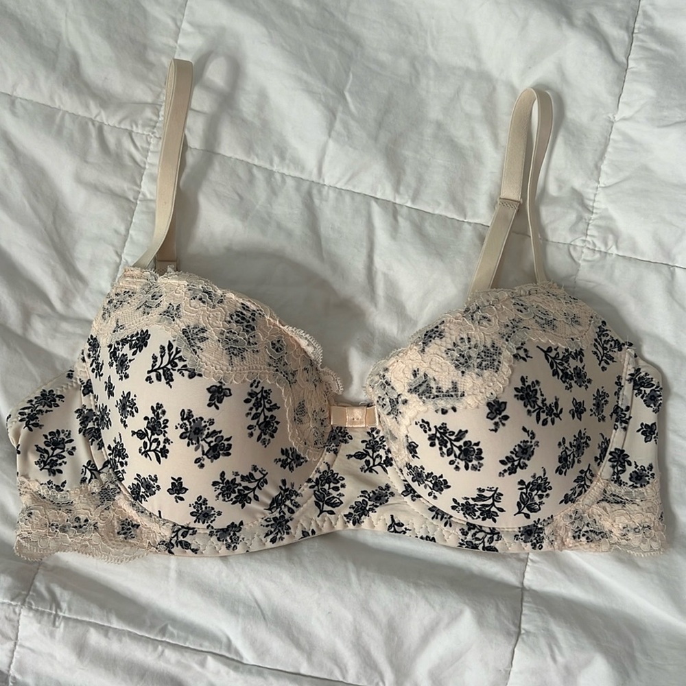 Laura Ashley Lace Bow Women’s 34B